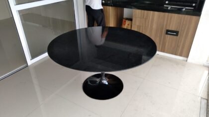 Mesa Saarinen Redonda São Gabriel 1.10